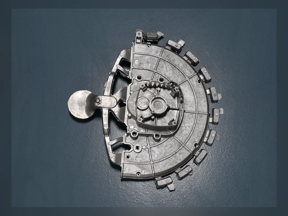 Round die casting mold sample